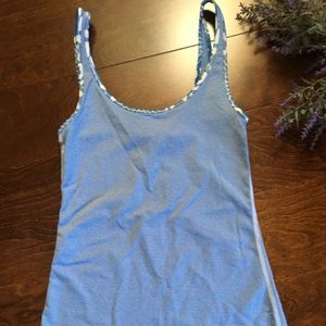 Lululemon athletic top